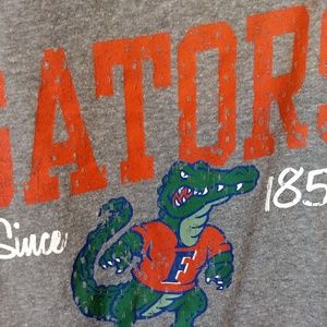 Medium Gators crop top